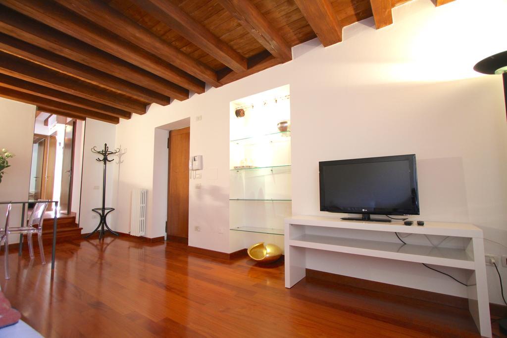 Corte Quaranta Verona Luaran gambar